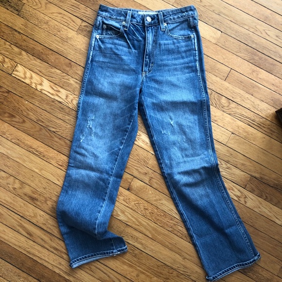 AMO Bella Distressed Cropped Jeans - Picture 8 of 10